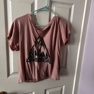 American Eagle Outfitters Pink Graphic Short Sleeve Tee